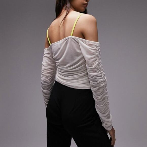 New TOPSHOP NORDSTROM Women's Cream Ruched Mesh Long Sleeve Top Size 4-6 - Picture 2 of 8